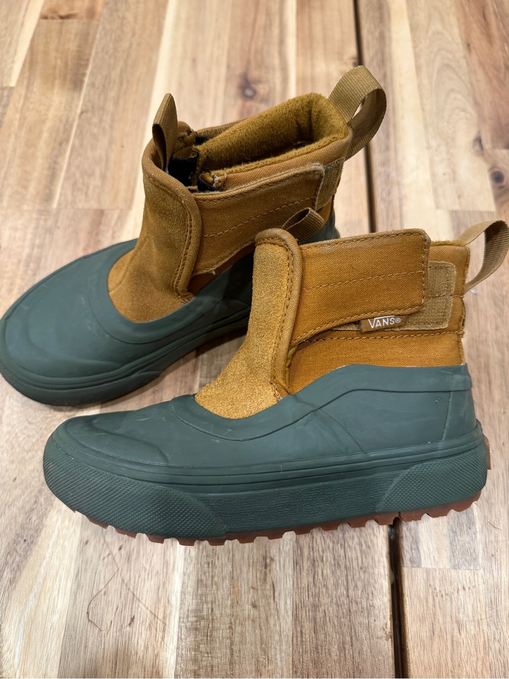 Vans Kids Waterproof Duck Boot - Olive Green & Chestnut